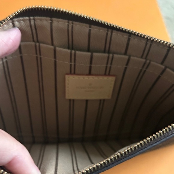 Louis Vuitton Neverfull MM - Picture 4 of 6